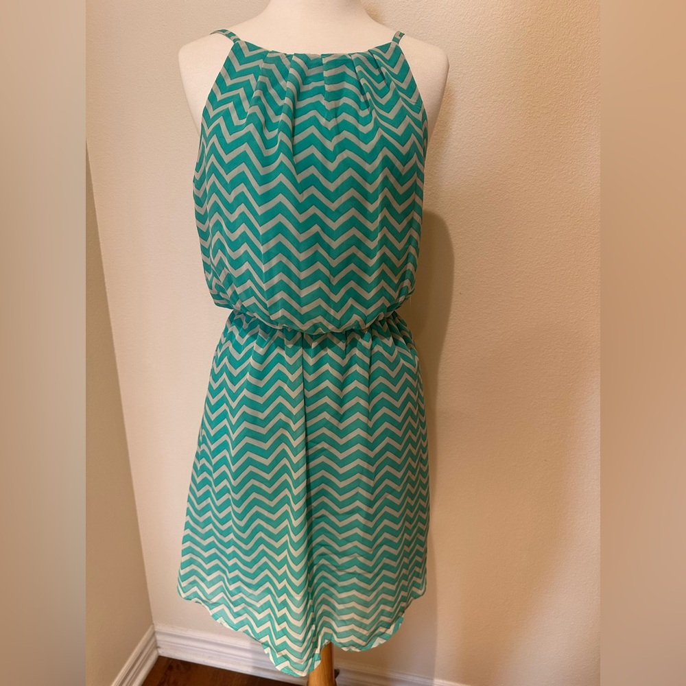 NWT Women’s Green Turquoise and Cream Sleeveless Dress